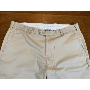 size 36 X28 Peter Millar khaki pants Flat Front